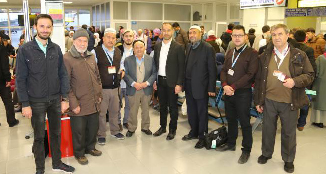 Uşak Belediyesi İlk Umre Kafilesini Yalnız Bırakmadı
