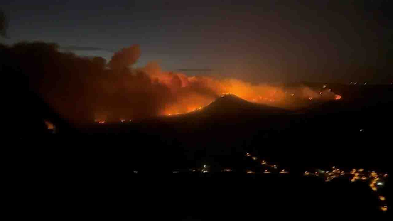 Manisa Soma'da orman yangını nedeniyle bir mahalle daha tahliye edildi
