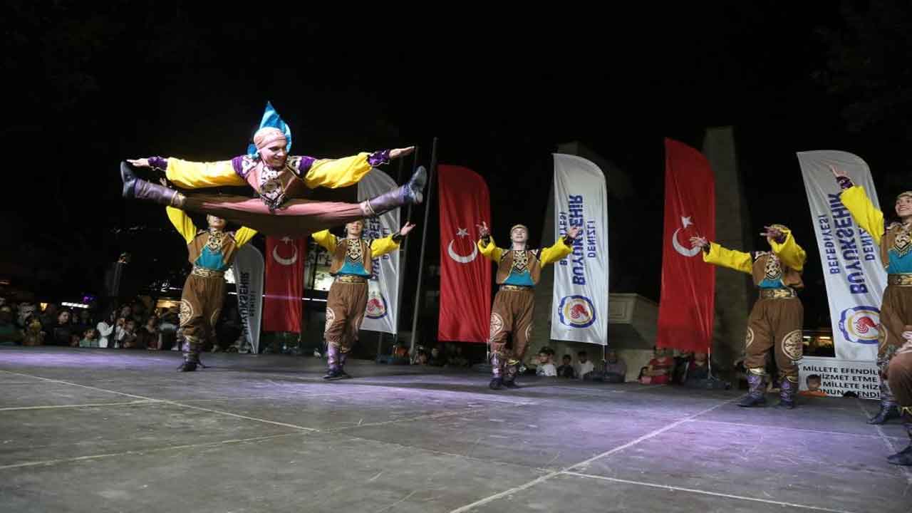 Denizli'de 18. Uluslararası Halk Dansları Festivali programı açıklandı