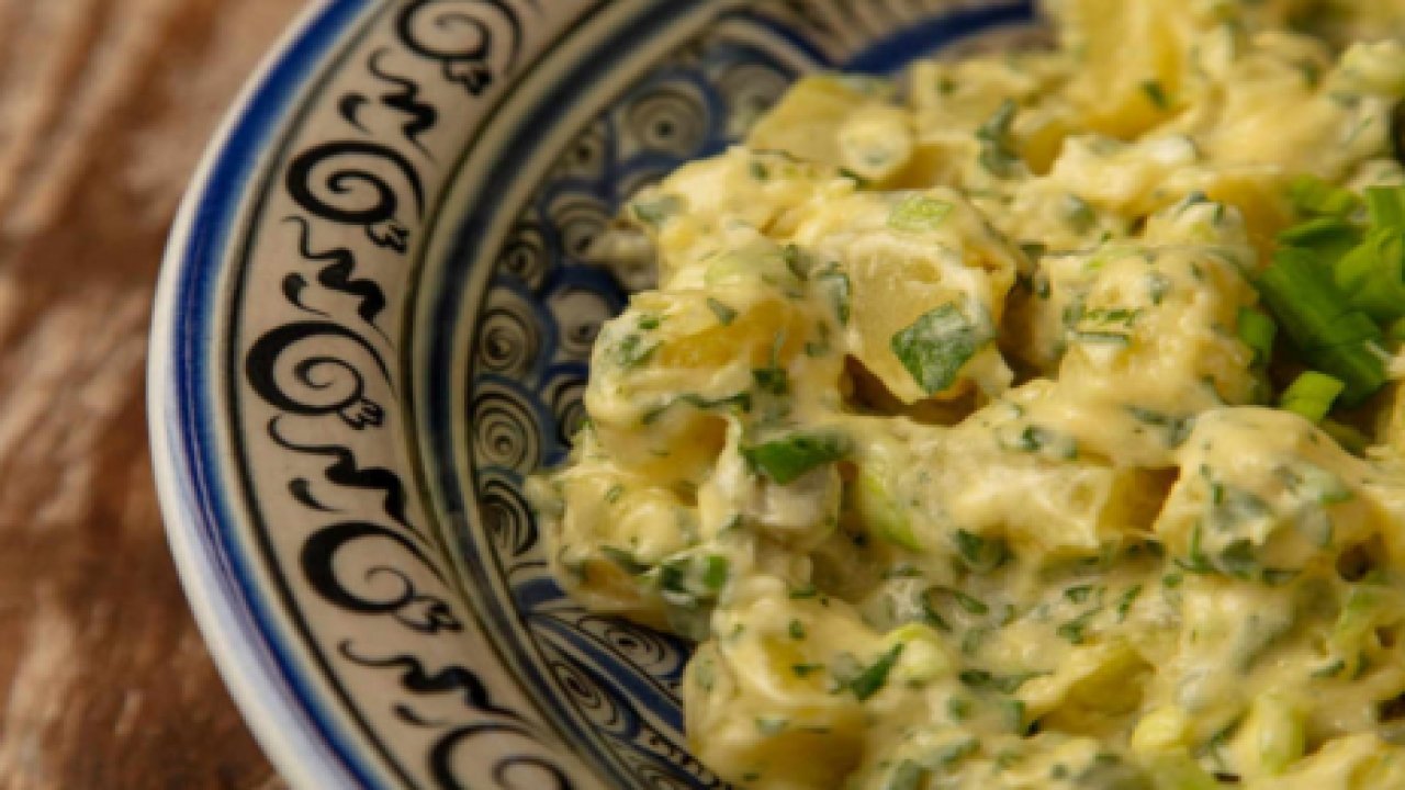 MasterChef Bavyera salata nasıl yapılır? Bavyere usulü patates salatası tarifi