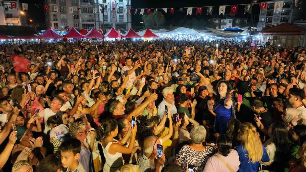 Muğla Ortaca festivalinde Ankaralı Ayşe rüzgarı esti