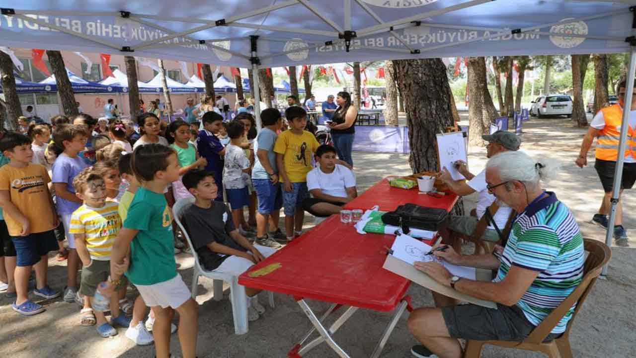 Muğla'da çocuklar Mizah ve Karikatür Şenliği’nde buluştu