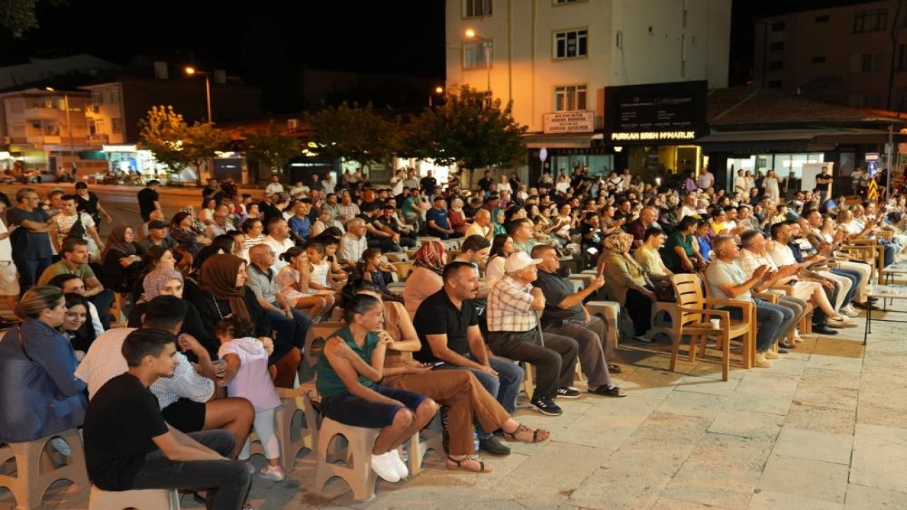 Denizli Büyükşehir Belediyesi’nden vatandaşlara 2 müzik şöleni