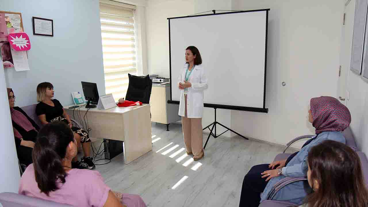 Denizli'de anne adaylarına uzman eğitimi