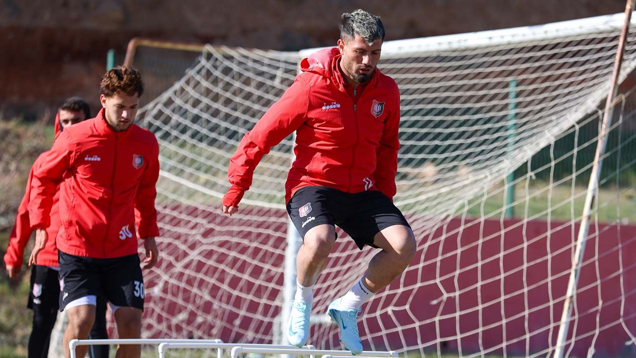 Uşak 1 Eylül'de Kritik Randevu: Uşak Spor A.Ş. Kelkit Hürriyet Spor’u ağırlıyor