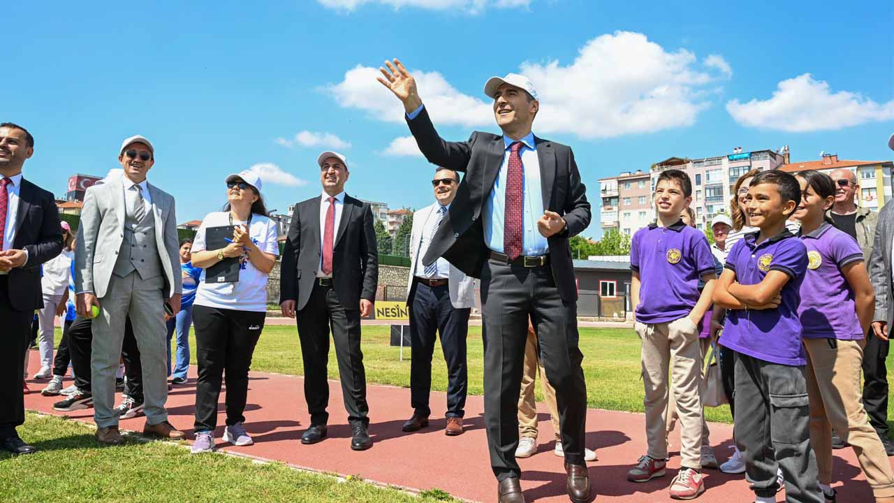 Geleneksel Oyunlarla Dolu Bir Gün: 2000 Öğrenci Aynı Sahada Yarıştı