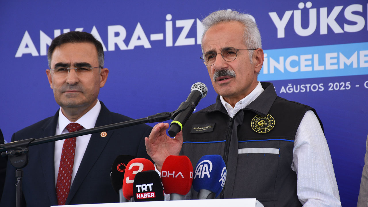 Bakan Uraloğlu açıkladı: "Ankara-Uşak arası seyahat süresi 2 saat 10 dakika olacak"