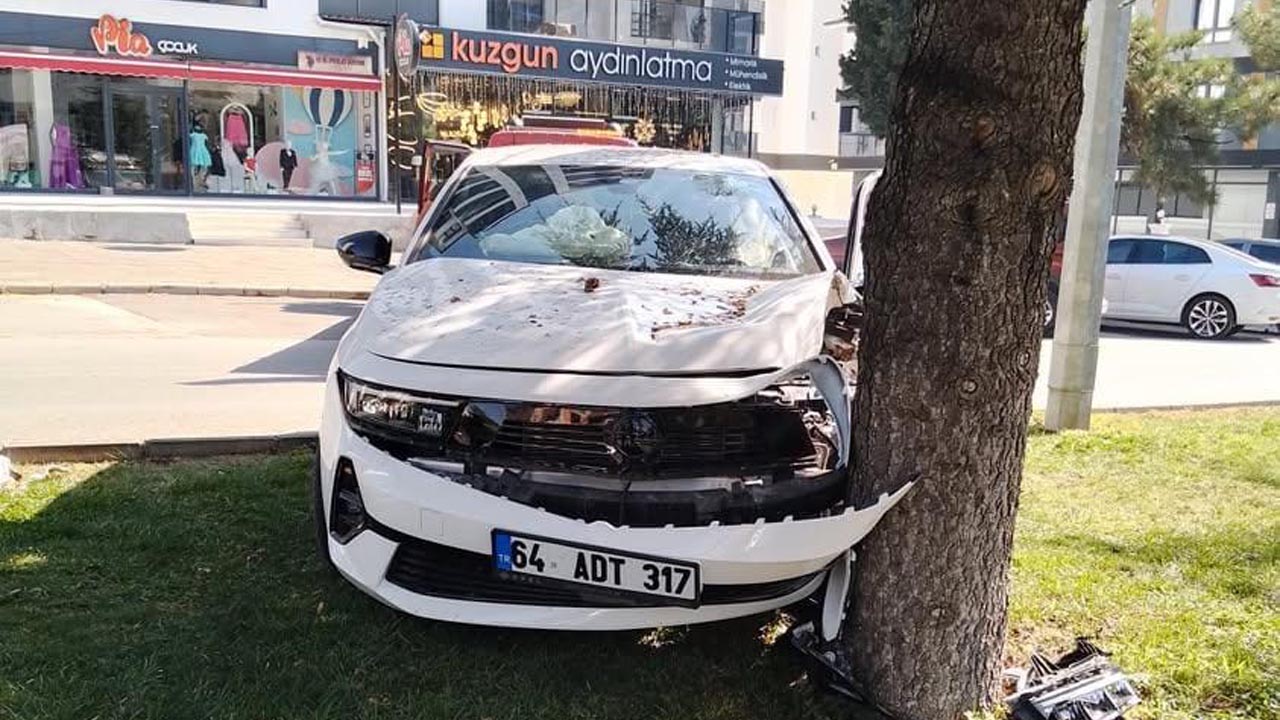Uşak'ta kaza sürücüsü yaralandı