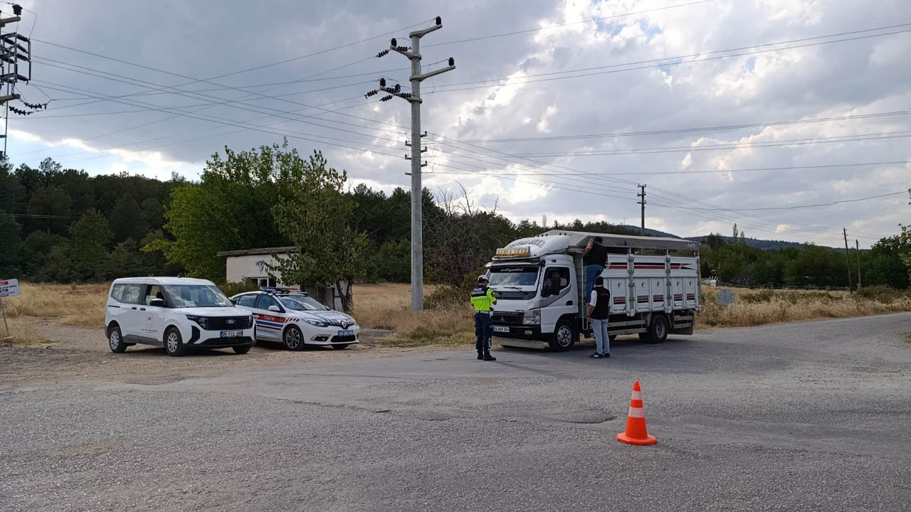 Uşak’ta şap hastalığına karşı yoğun denetim