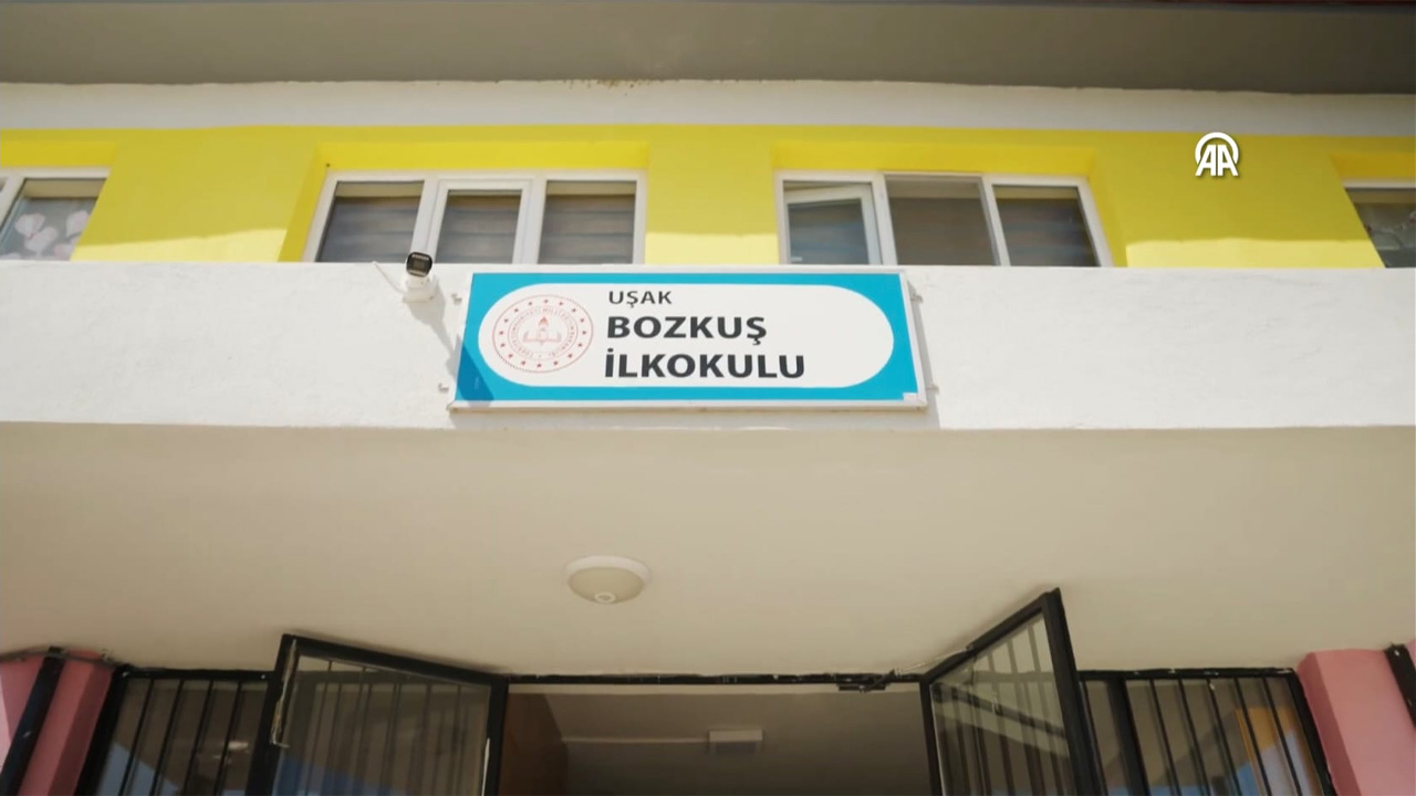 İGA'dan Büyük Taarruz'un rotasında yer alan Uşak'ta ki köy okullarına destek
