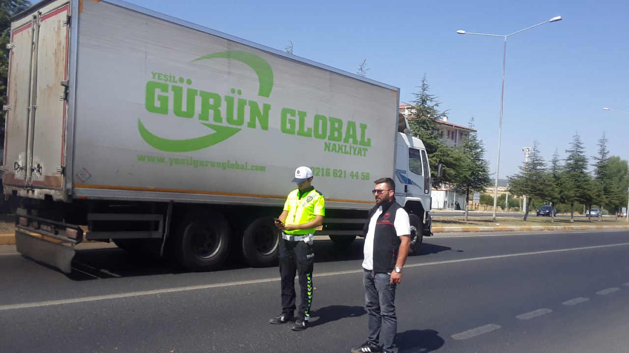 Uşak’ta canlı hayvan sevklerinde belgeler tek tek kontrol ediliyor