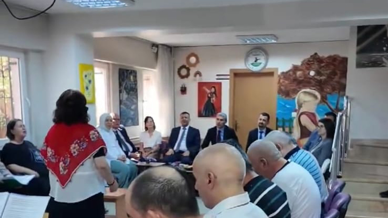 Uşak Valisi’nden Toplum Ruh Sağlığı Merkezi’ne anlamlı ziyaret