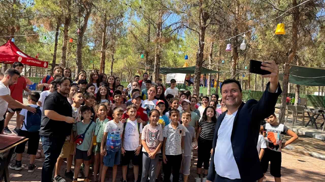 Başkan Koçlu, yaz okulu kapanışında çocukların mutluluğunu paylaştı