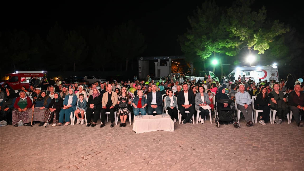 Ulubey’de açık hava sinema etkinliği düzenlendi