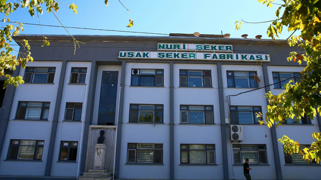 100 Yıldır ayakta olan Nuri Şeker Uşak Şeker Fabrikası yeni üretim dönemine hazırlanıyor