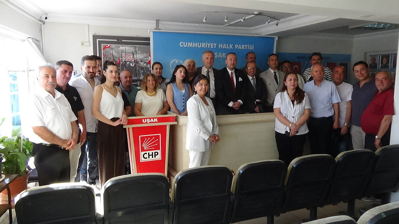 Başkan Yalım CHP Uşak İl Başkanlığı’nda yeni yönetimle buluştu