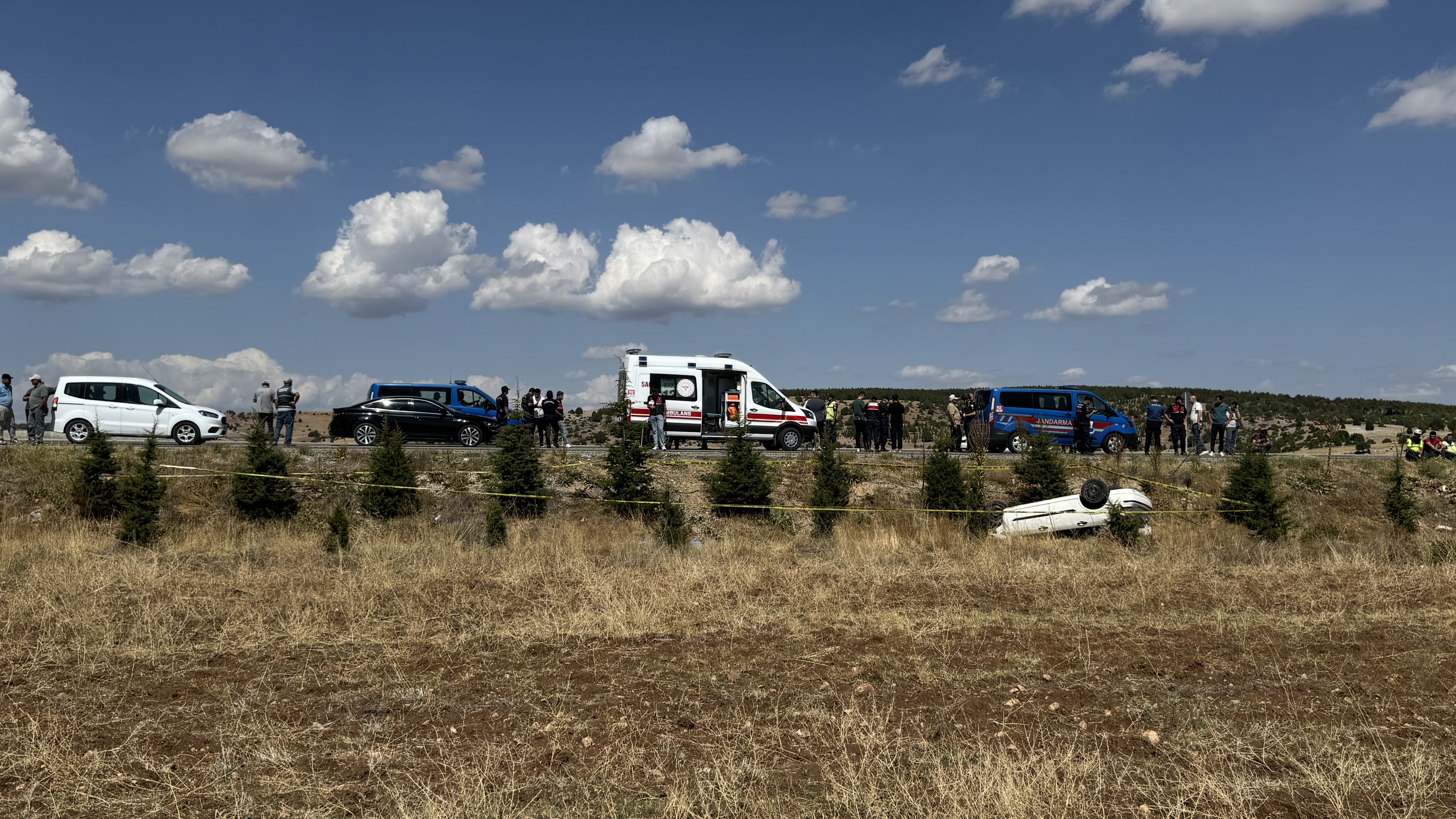 Otomobilin çarptığı jandarma trafik personeli şehit oldu