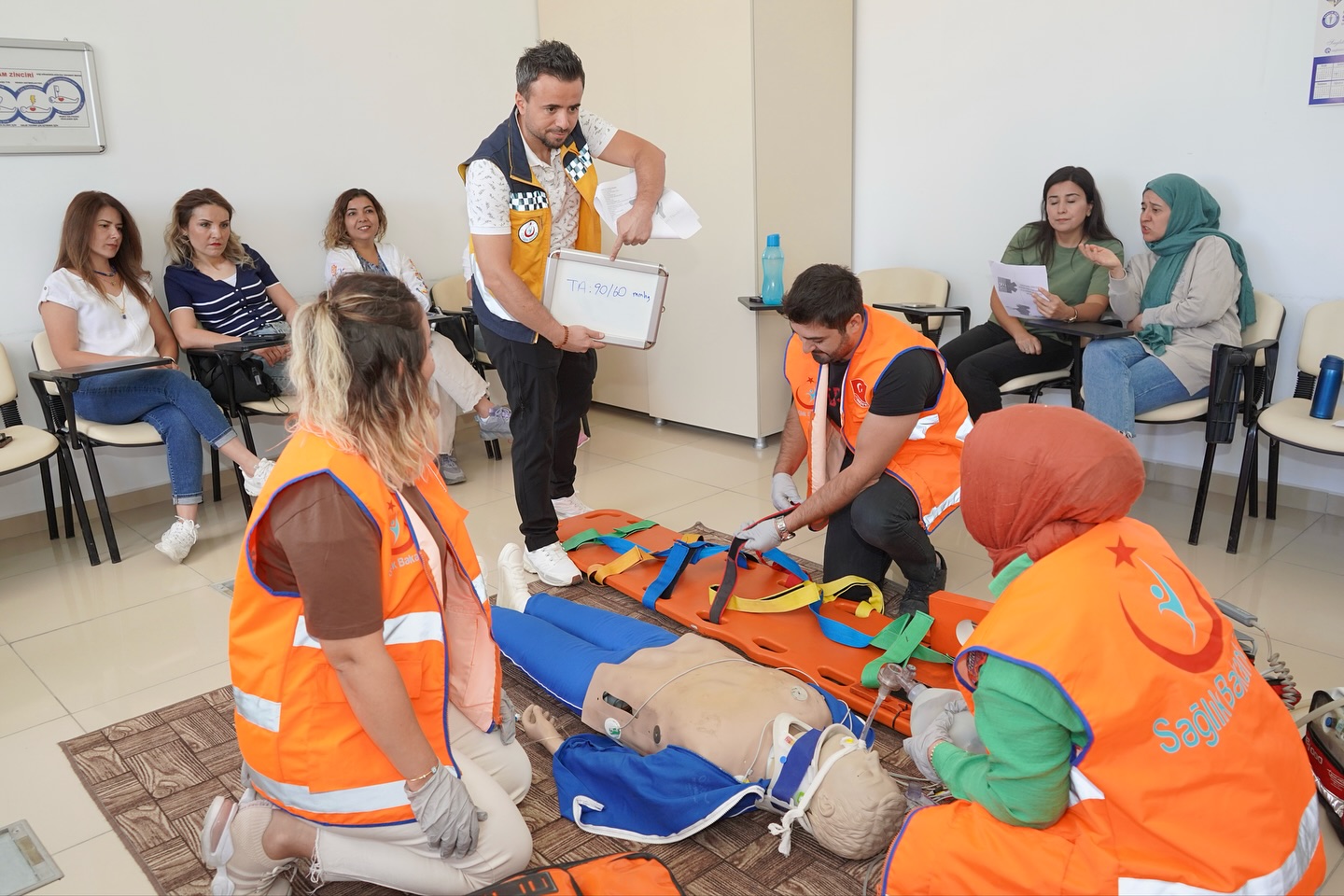 Uşak’ta İlk: Acil Sağlık Personeli için modül güncelleme eğitimi düzenlendi