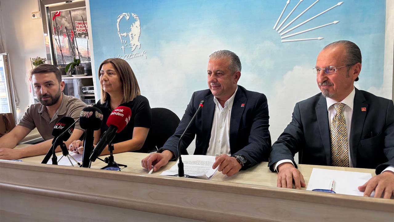 Uşak CHP’de İlçe Başkanlığı yarışı başladı, Ümit Akbel adaylığını ilan etti