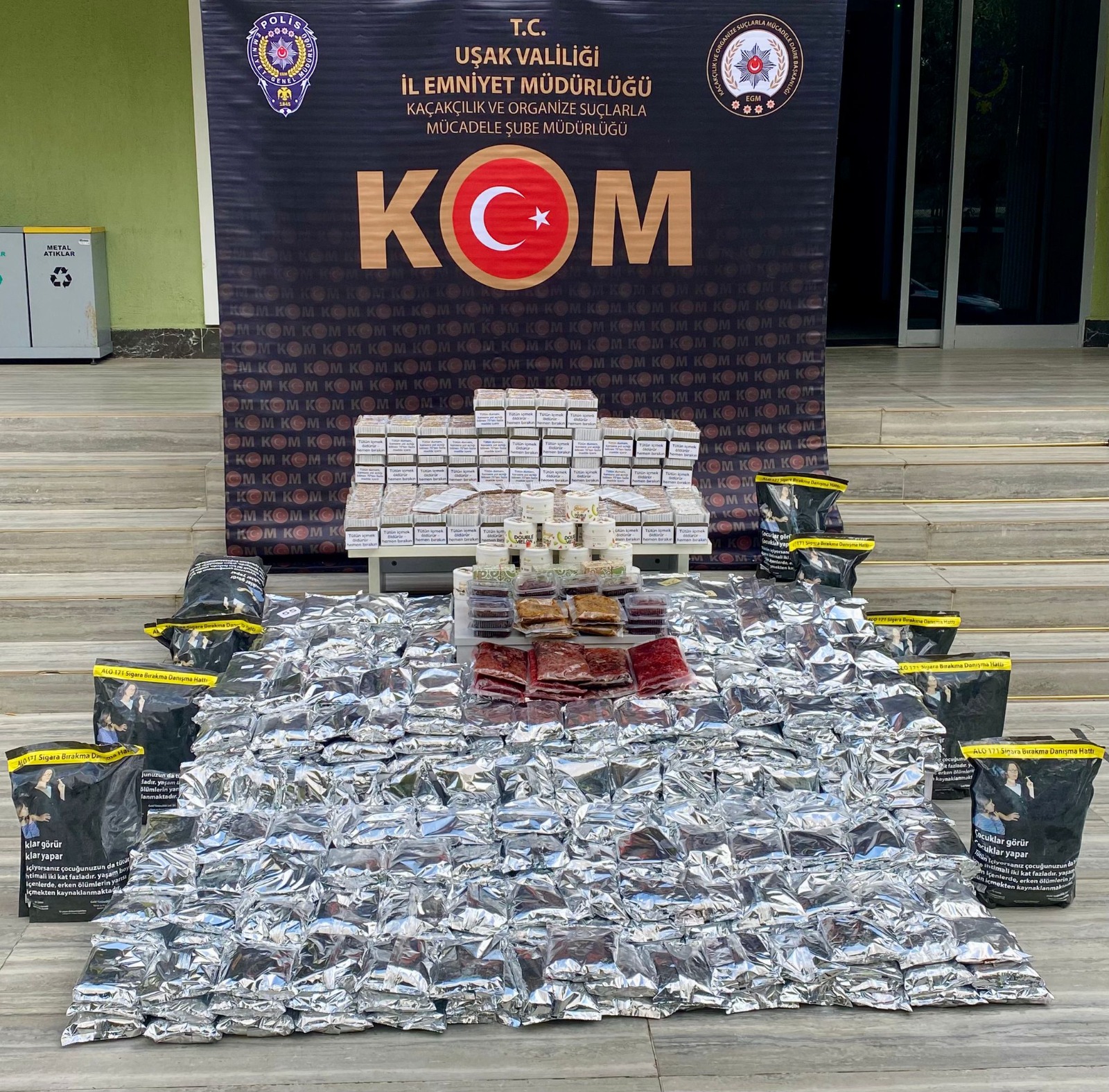 Uşak’ta kaçak tütün ve elektronik sigara operasyonu: 2 gözaltında