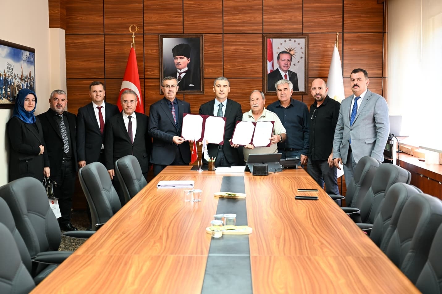 Uşak’ta bir hayırsever cami yaptıracak