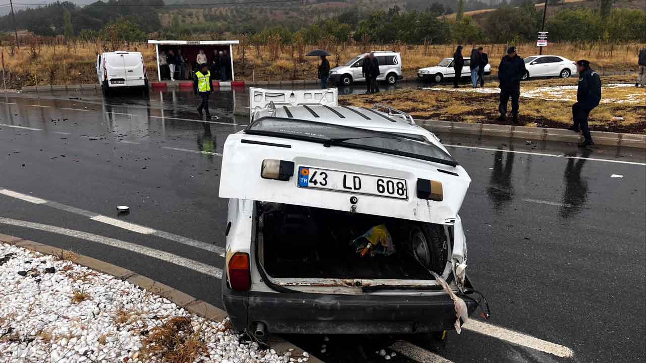 Kütahya'da feci kaza: 1ölü, 3 kişi yaralı