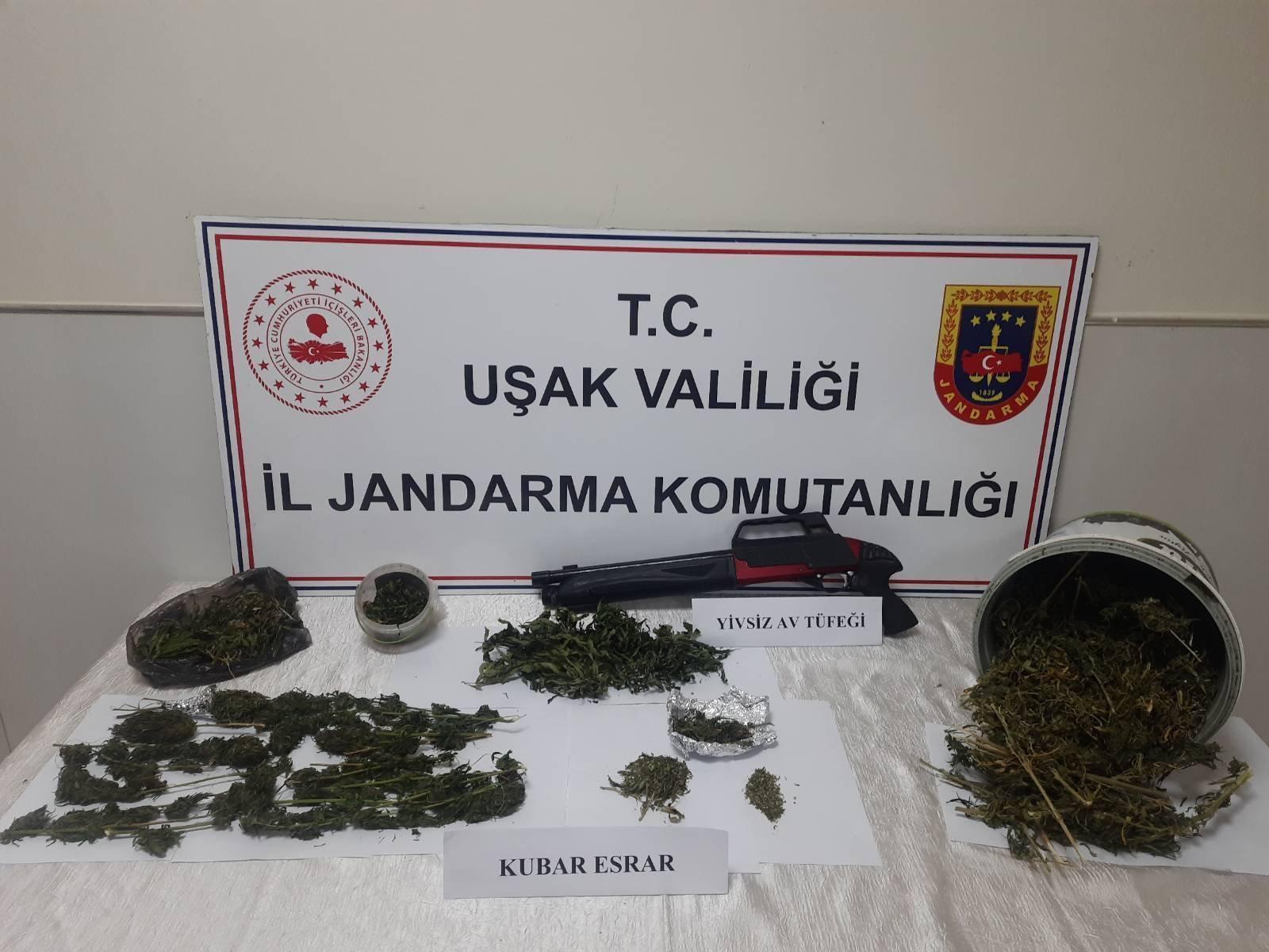 Banaz’da jandarma uyuşturucuya geçit vermedi şüpheli tutuklandı