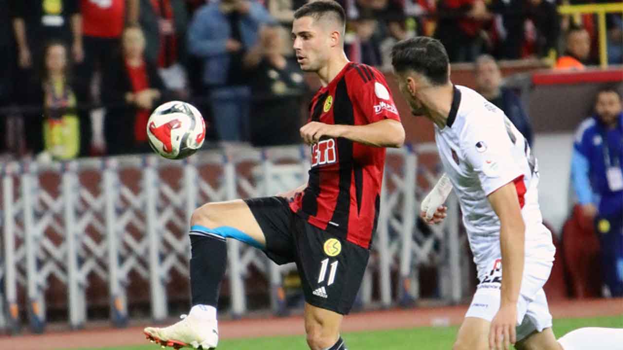 Uşakspor maçının faturası ağır oldu: Eskişehirspor’a ceza üstüne ceza