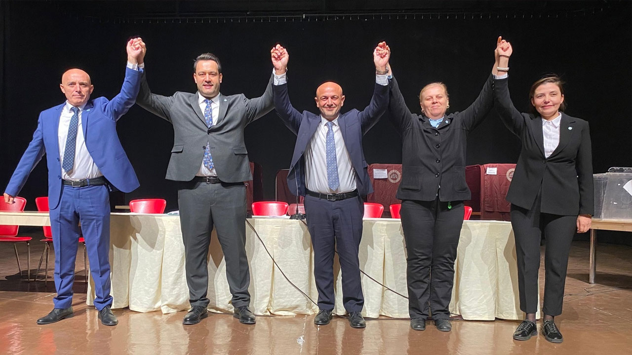 İYİ Parti Uşak'ta kongre tamamlandı yarışı Toker kazandı