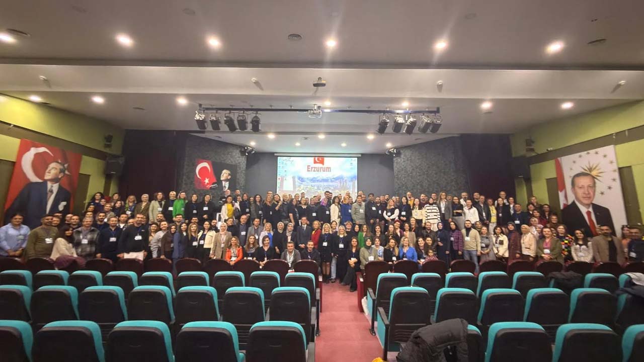 Harezmi Modeli Eğitici Eğitiminde Uşaklı Öğretmenler de yerini aldı