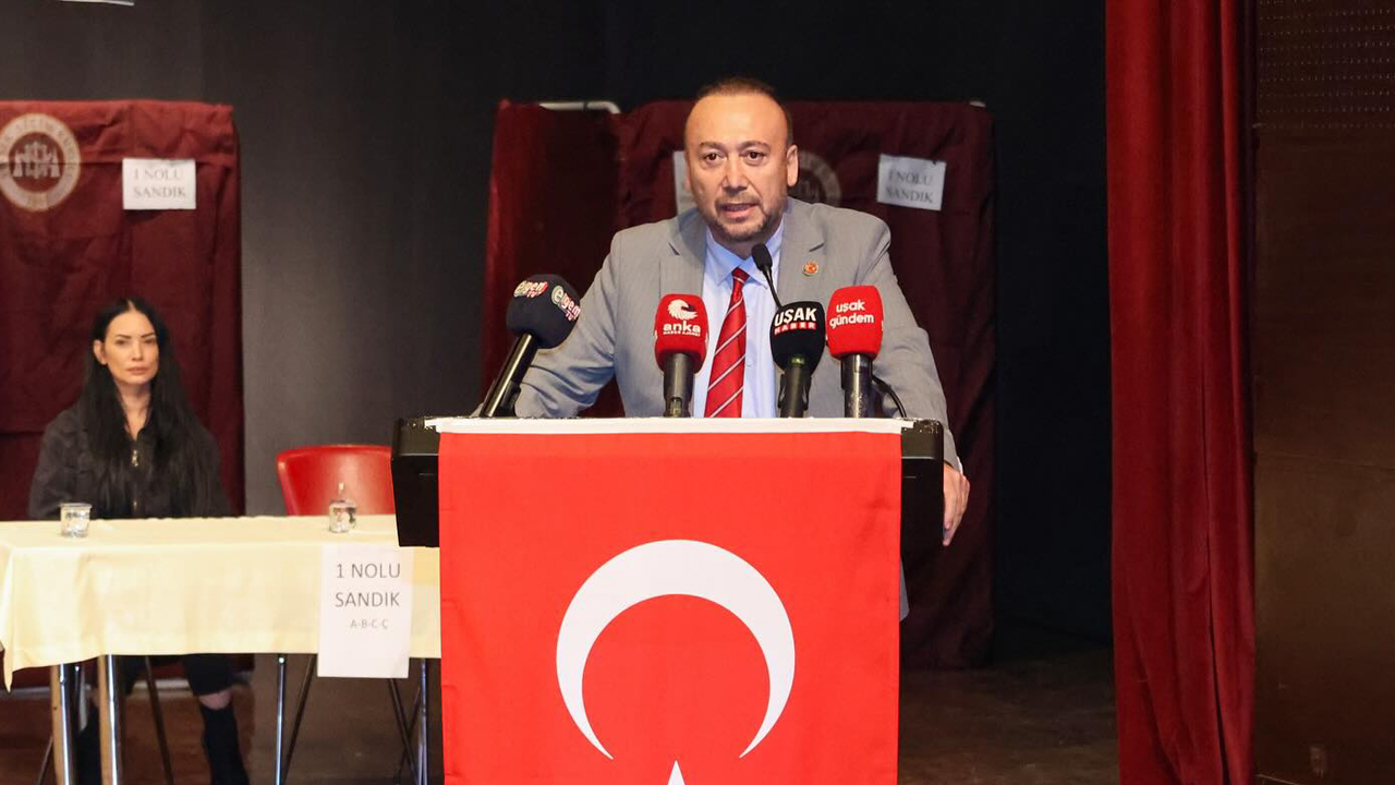 CHP Uşak Kongresi’nde Başkan Yalım’dan saha çağrısı