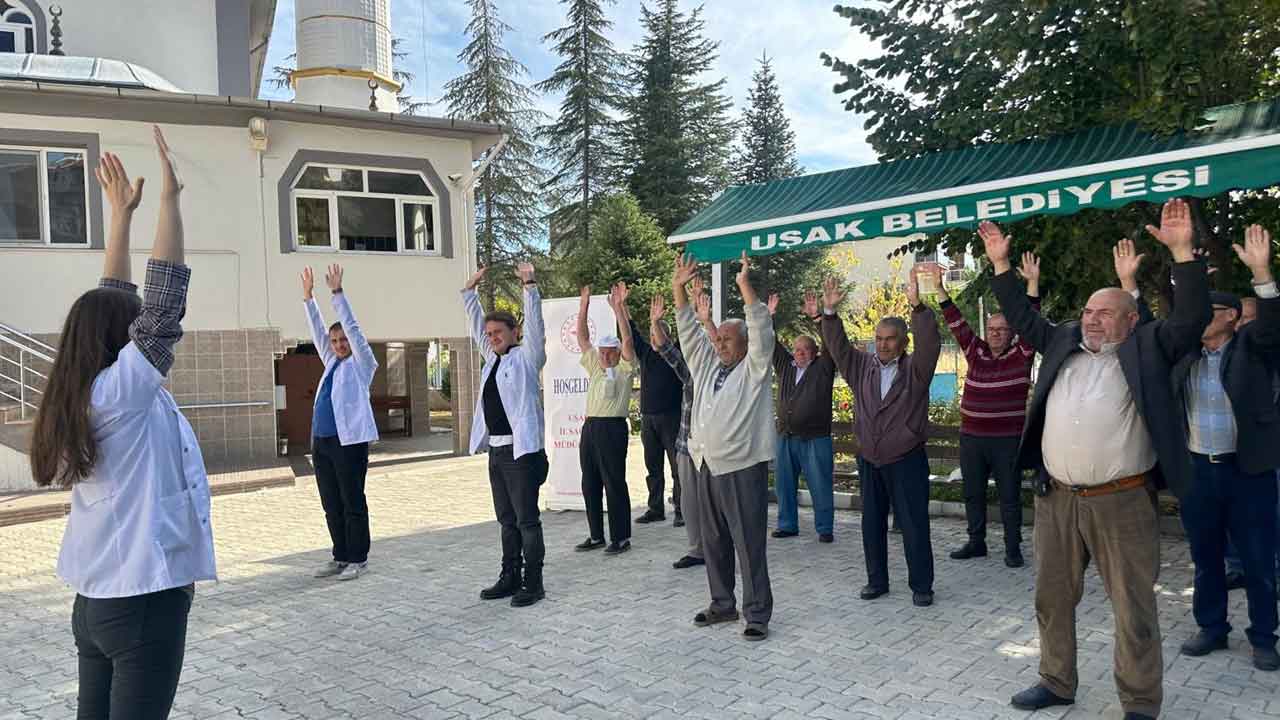 Uşak’ta sağlıklı yaşam dersi Camide kanserden beslenmeye çok yönlü eğitim