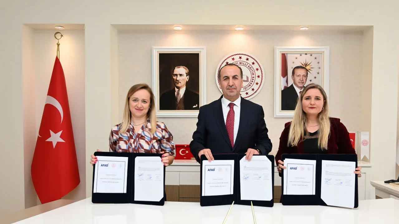 Uşak’ta Afet Bilinci Protokolü İmzalandı