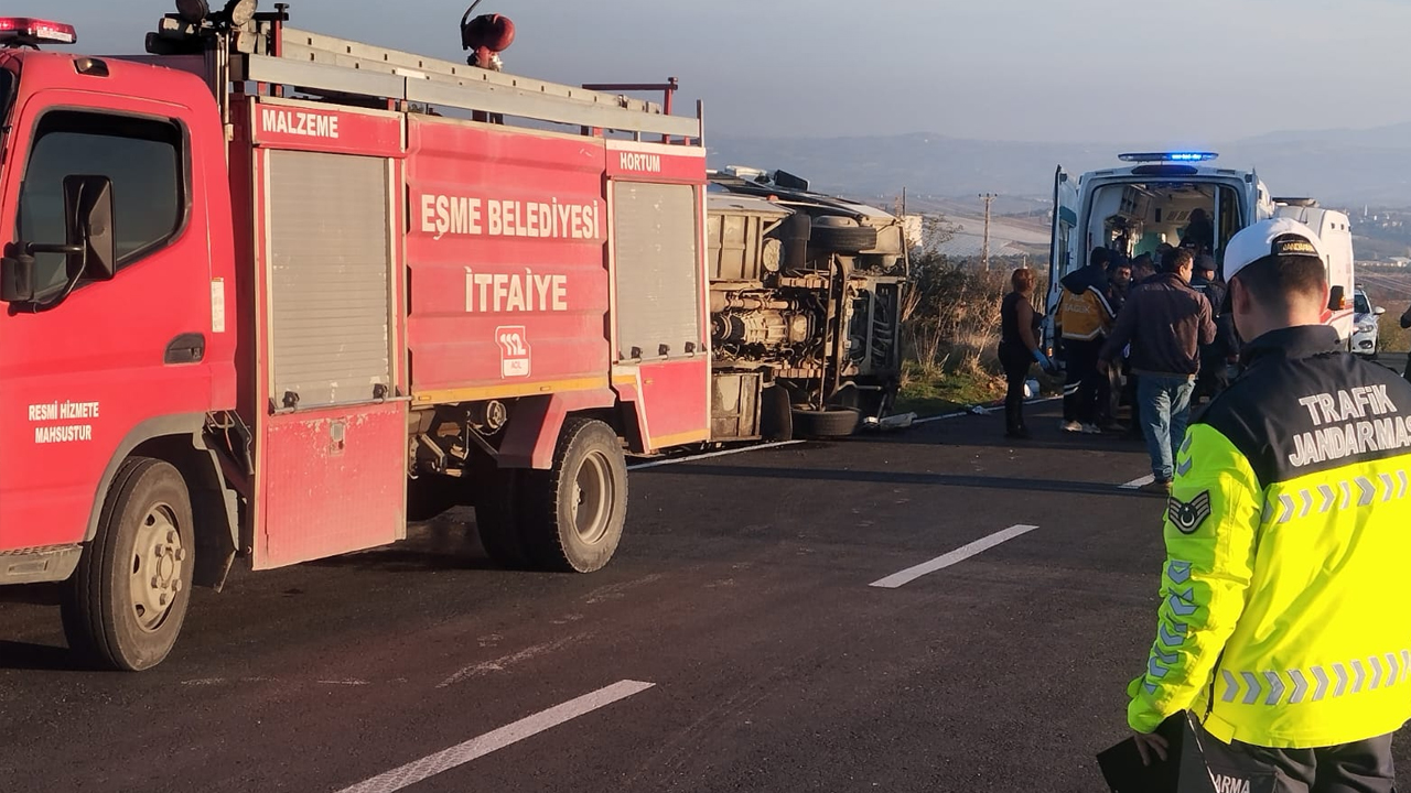 Eşme’de Üzüm İşçilerini Taşıyan Servis Devrildi, 23 yaralı
