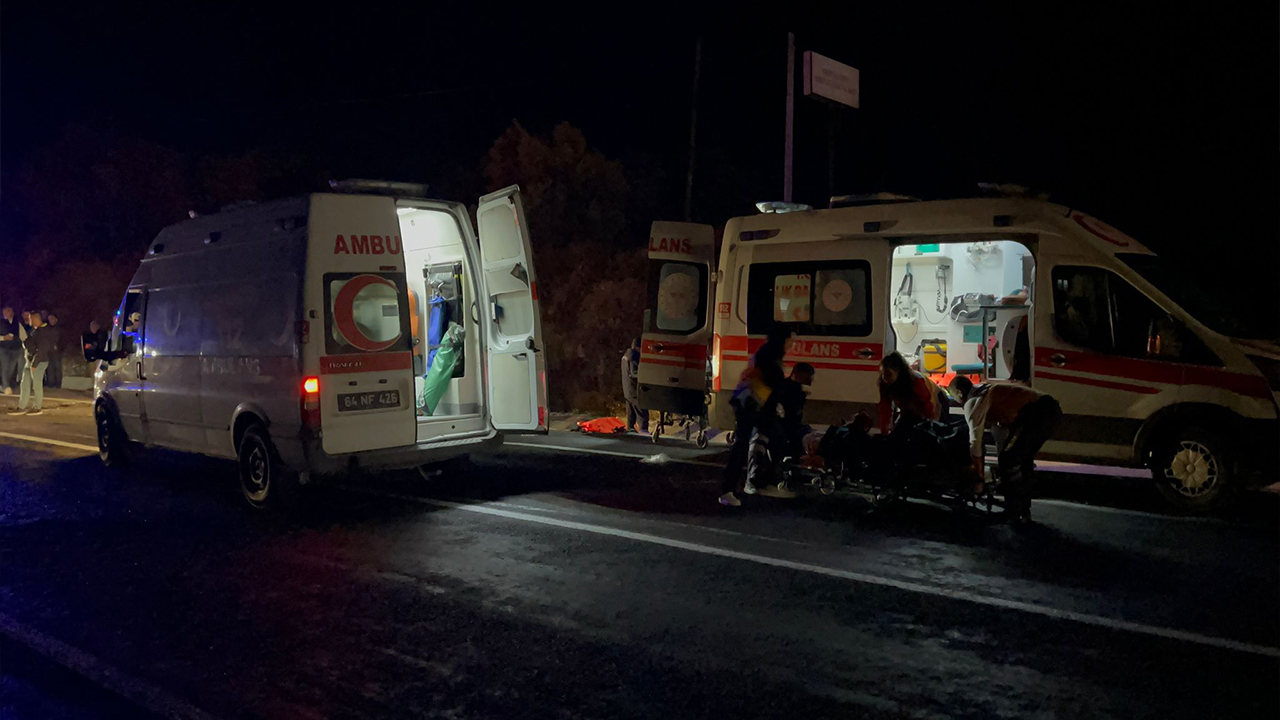 Uşak’ta meydana gelen kazada 2 ölü, 3 yaralı