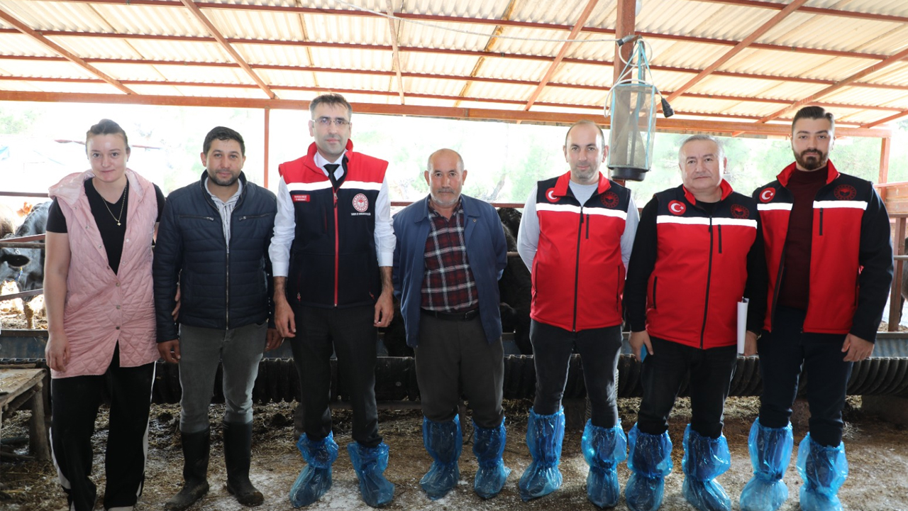 Uşak’ta Üreticiye Çifte Ziyaret Hayvancılık ve Bitkisel Üretim Birlikte Güçleniyor
