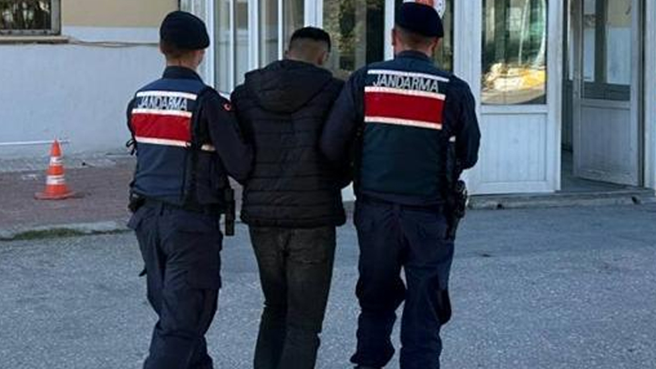 Jandarmadan Aranan Şahıslara Yönelik Operasyon