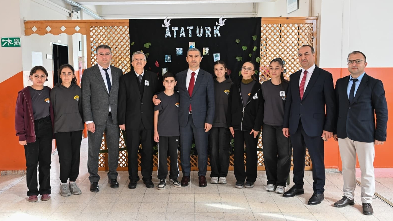 Uşak’ta Okullara Değer Katan Proje Ergenekon Ortaokulu Yenilendi