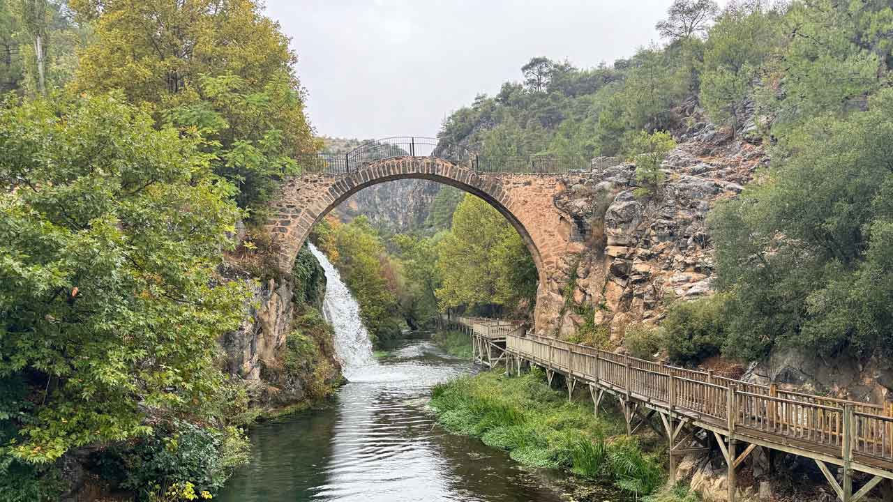 Medeniyetler beşiği Uşak tarihi ve kültürüyle ilgi odağı oluyor