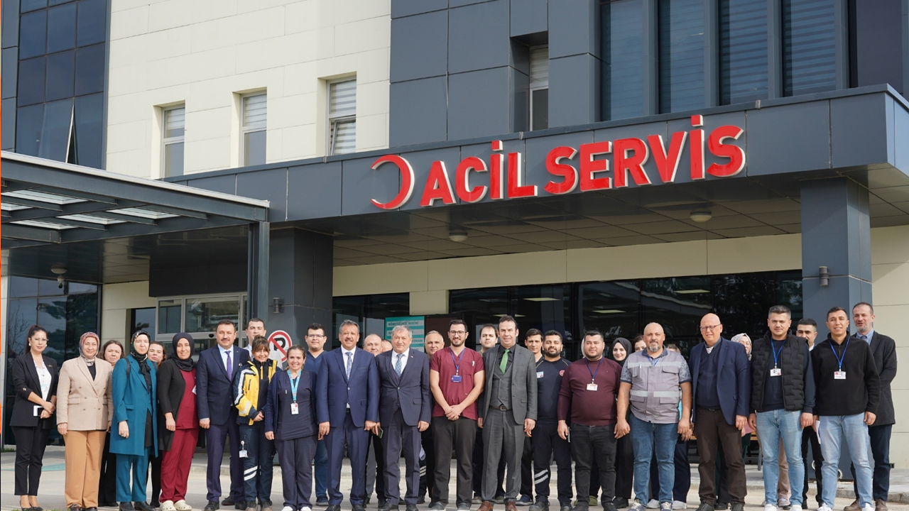 Sağlık Müdürü Acar, Sivaslı’da incelemelerde bulundu