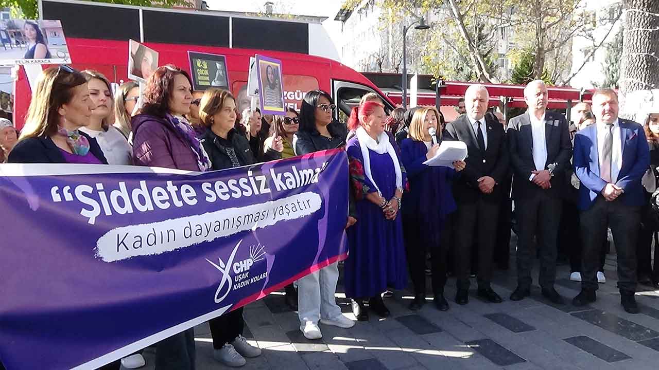 Uşak'ta 25 Kasım Vurgusu CHP Kadın Kollarından Önemli Mesajlar