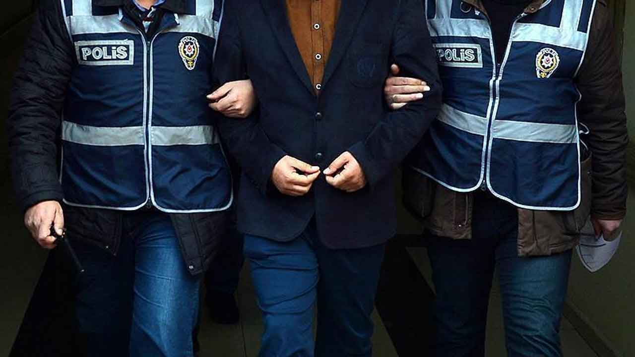 Sahte Plakalarla Dolandırıcılık Yapan Çete Uşak’ta Çökertildi