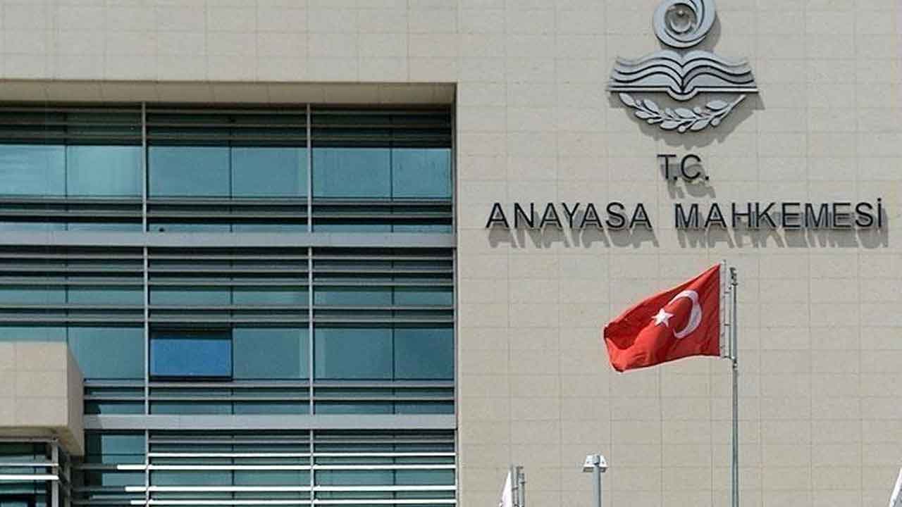 AYM'den Önemli Karar Yüzde 12 Faiz Oranı Anayasa'ya Aykırı Bulundu