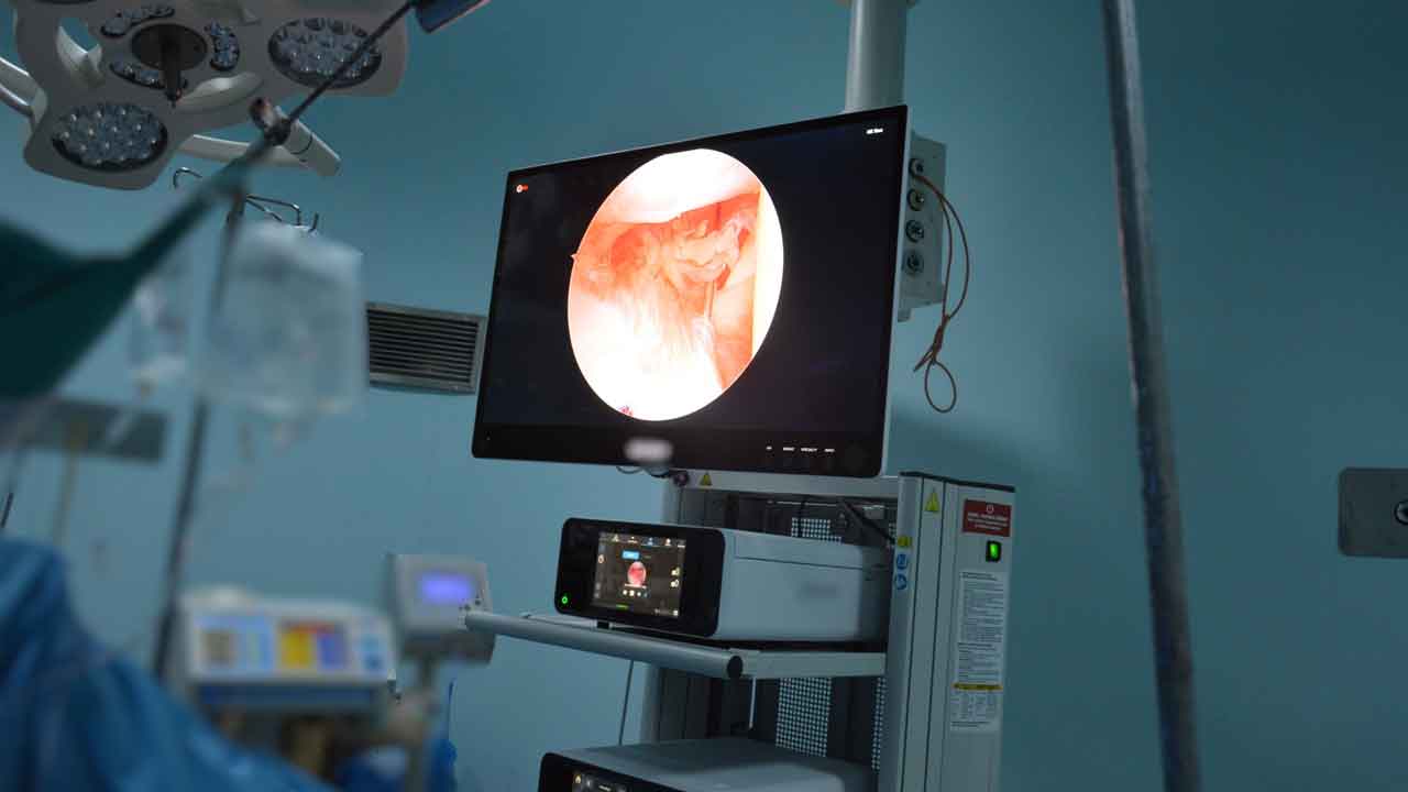 Sağlık Bakanlığı'ndan Uşak'a Müjde Modern Artroskopi Sistemi geldi