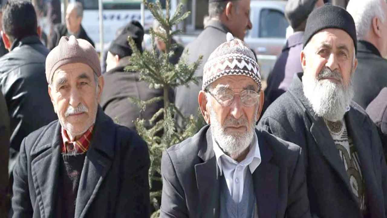 Emekli Maaşında Büyük Tehlike O Düzenleme Olmazsa Sıfır Zam Masada
