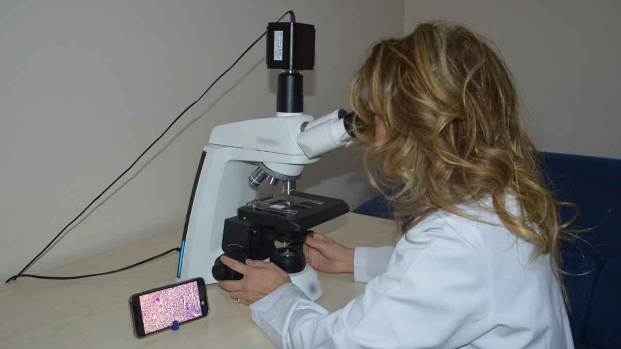 Uşak’ta Sağlıkta Teknoloji Devrimi Patoloji Laboratuvarı Yenilendi