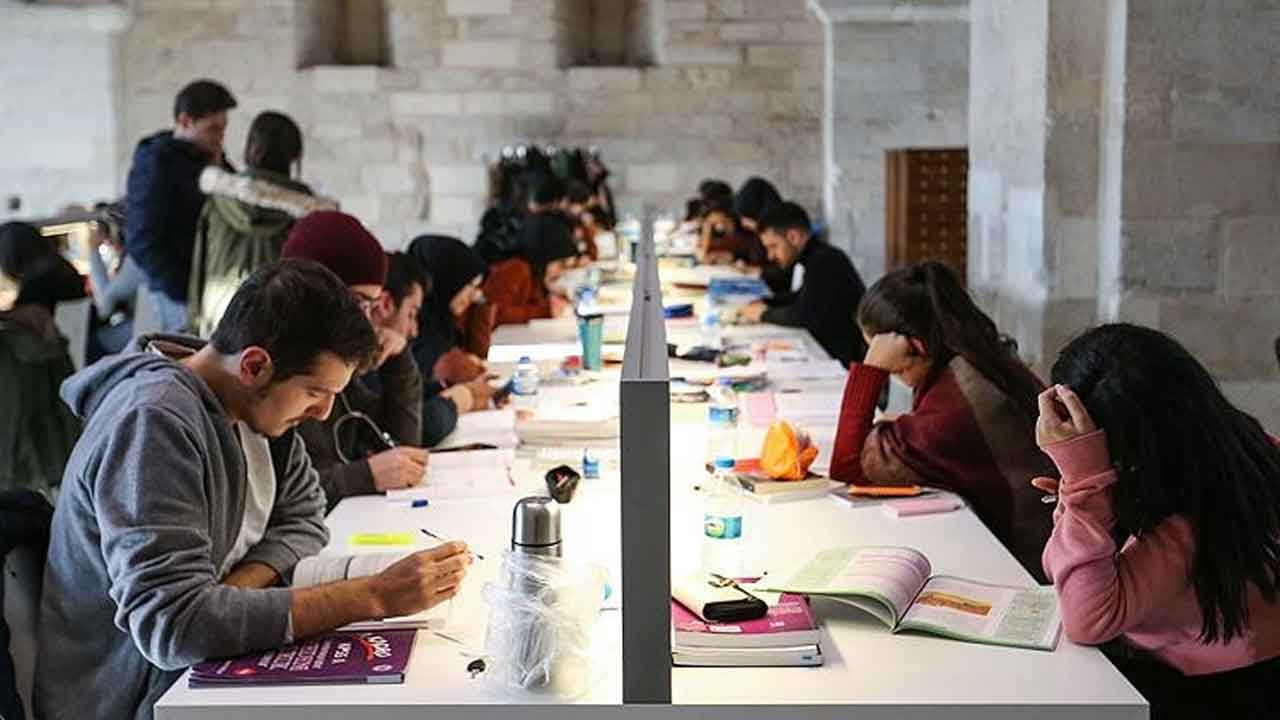 Yarım Kalan Eğitimler İçin Yeni Sayfa Öğrenci Affı Geliyor
