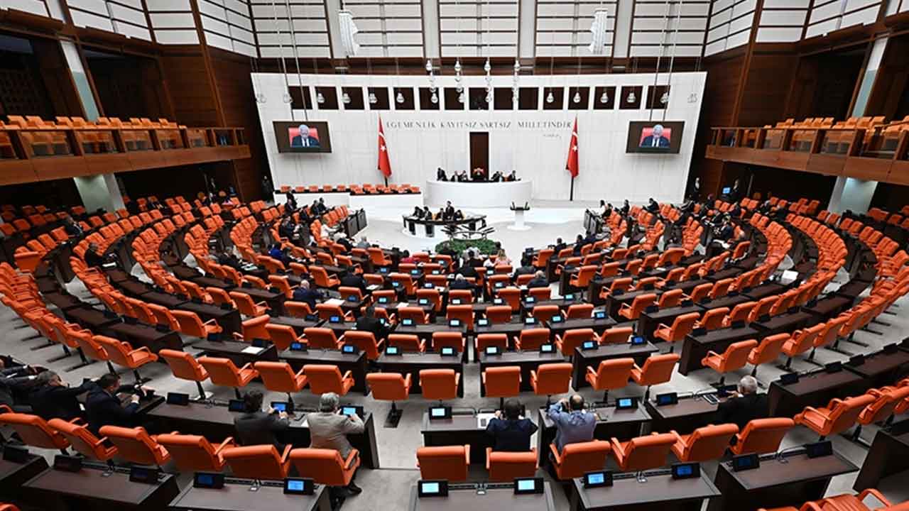 Emekliye Bayram Hediyesi, İşverene Genç Teşviki: Torba Yasa Yolda