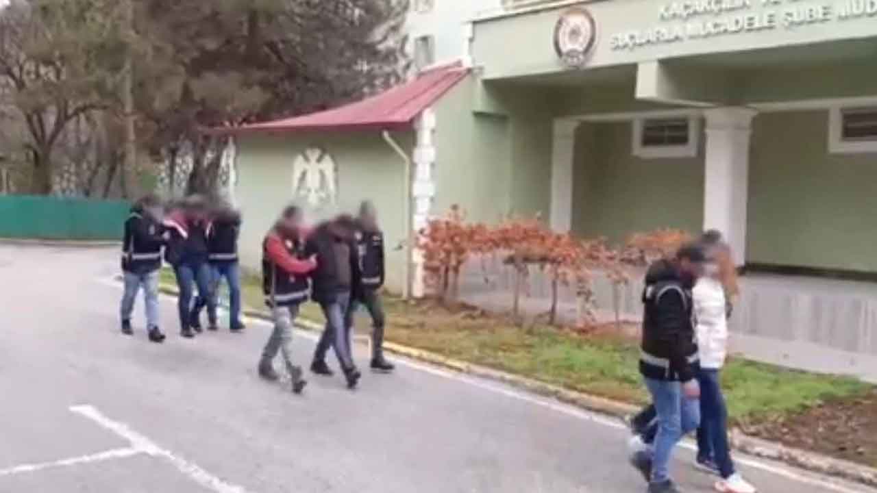 Uşak'ta tefecilik operasyonunda 5 kişi yakalandı