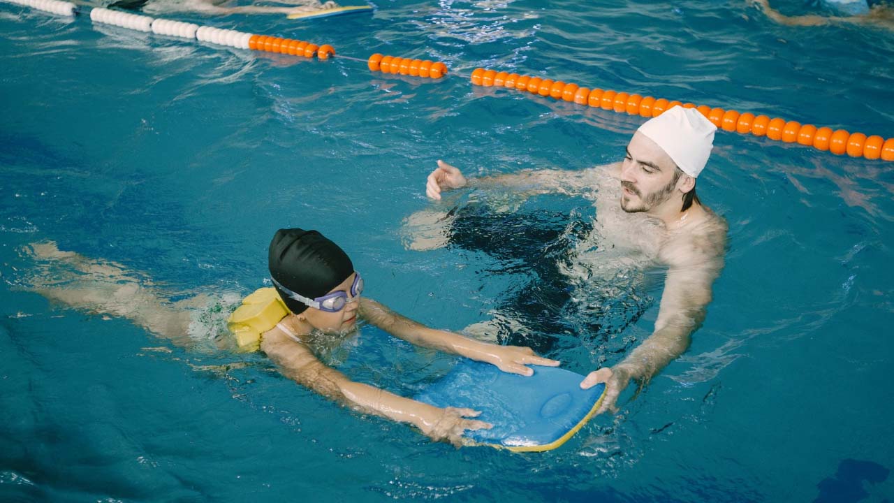 Uşak’ta Spor Zamanı: GSB Yüzme Kursları İçin Takvim Belli Oldu